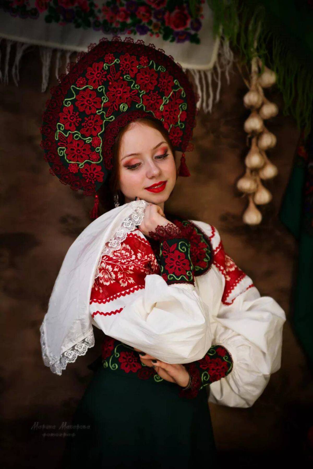 Take a pause and enjoy Women in Slavic costumes — streaming from Cairo